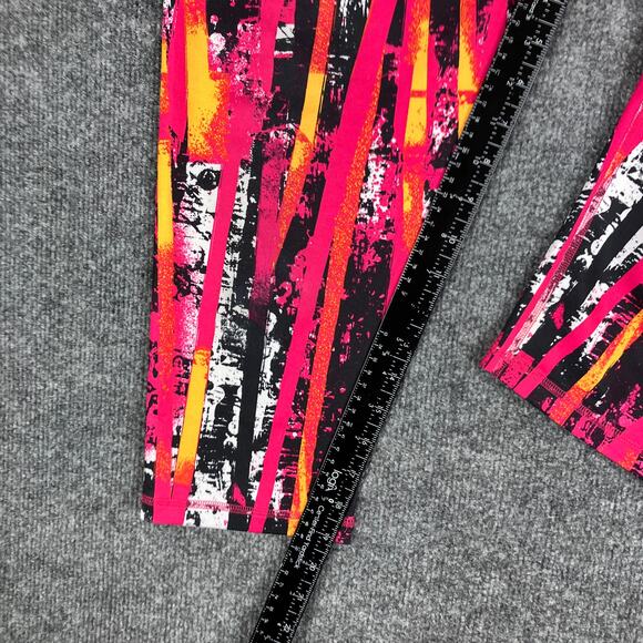 Reebok Capri Leggings Womens Size M Multicolor Abstract Print Stretch Activewear - Picture 3 of 10
